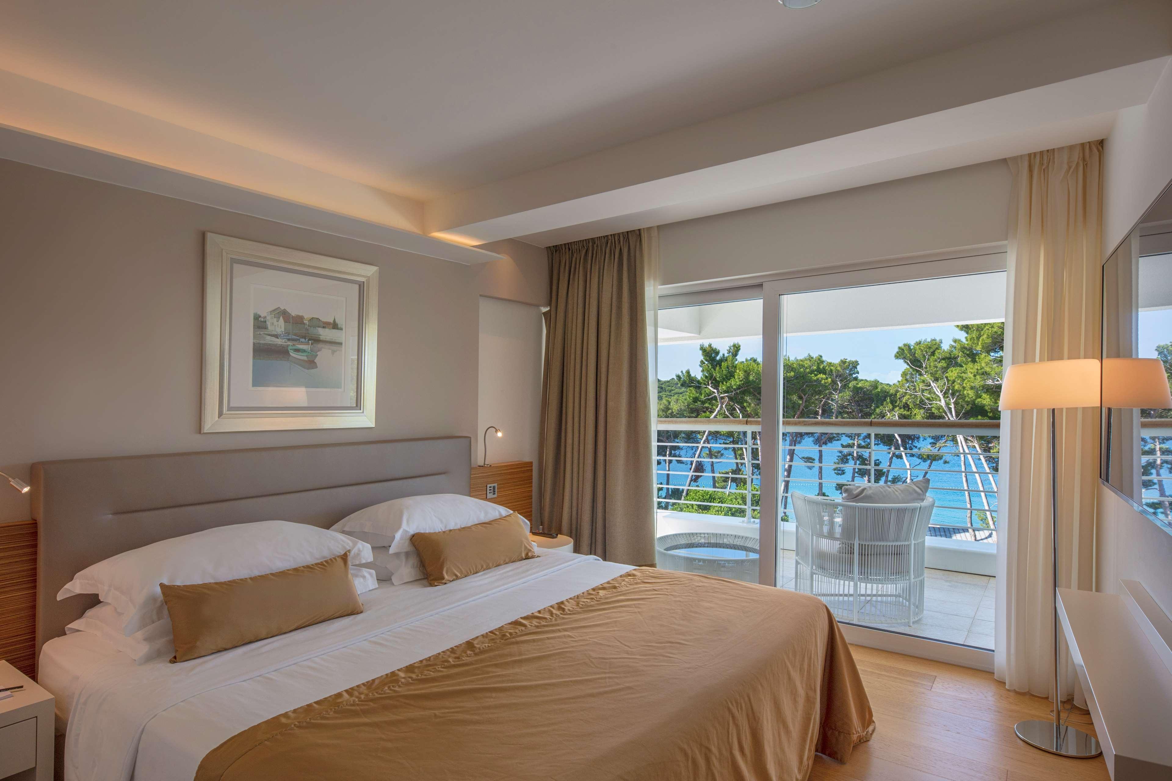 Hotel Bellevue Мали-Лошинь Экстерьер фото