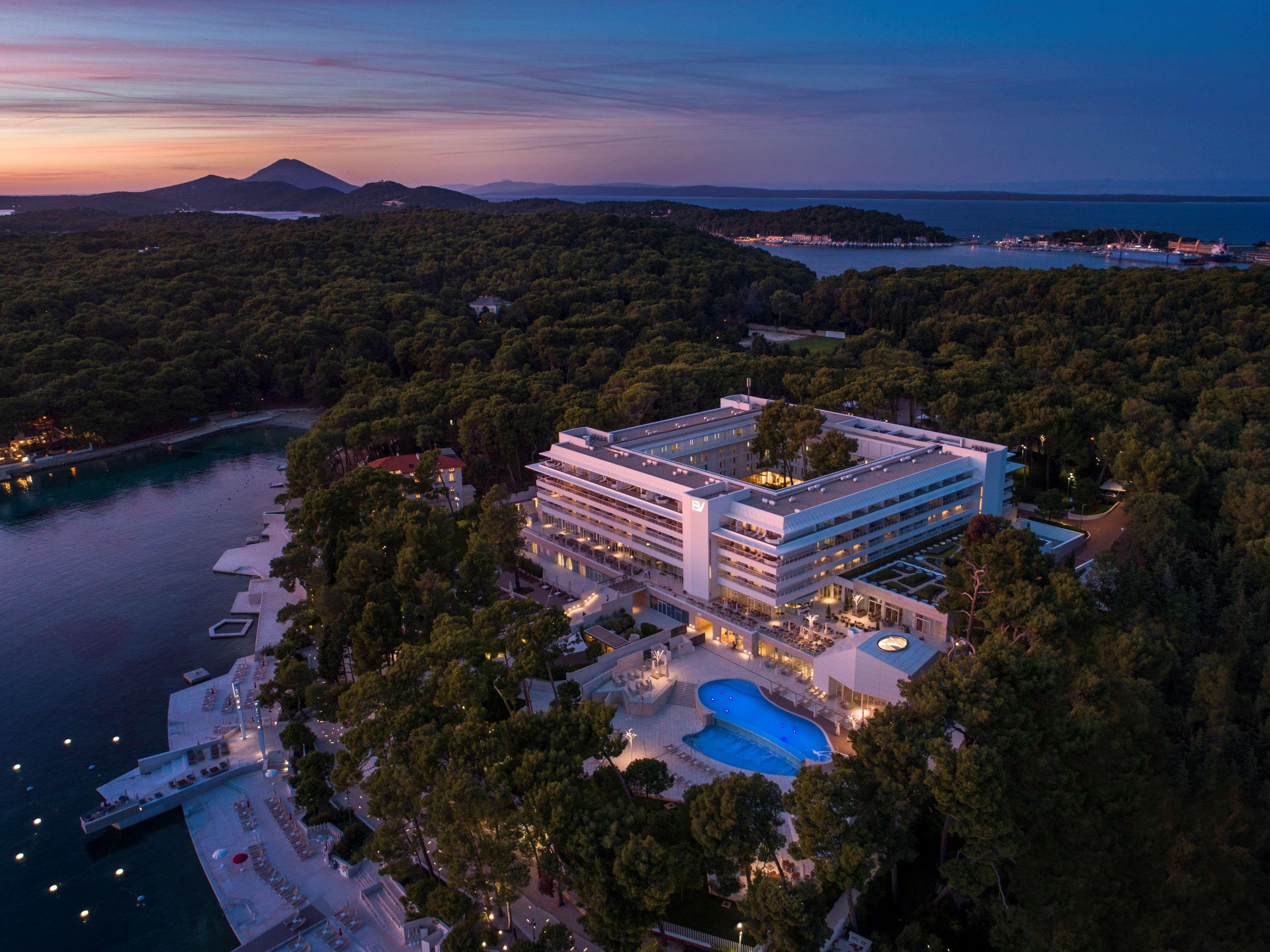 Hotel Bellevue Мали-Лошинь Экстерьер фото