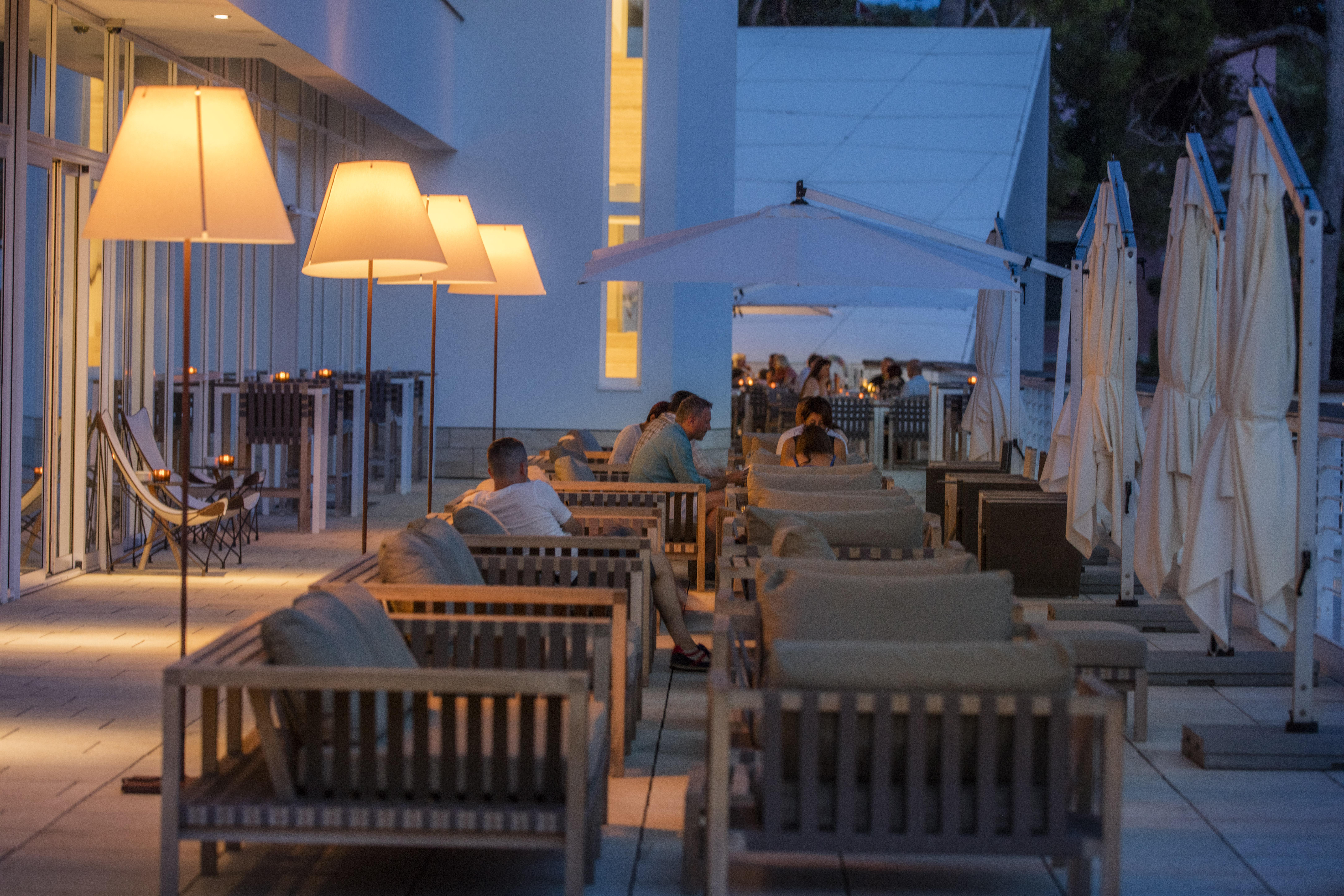 Hotel Bellevue Мали-Лошинь Экстерьер фото